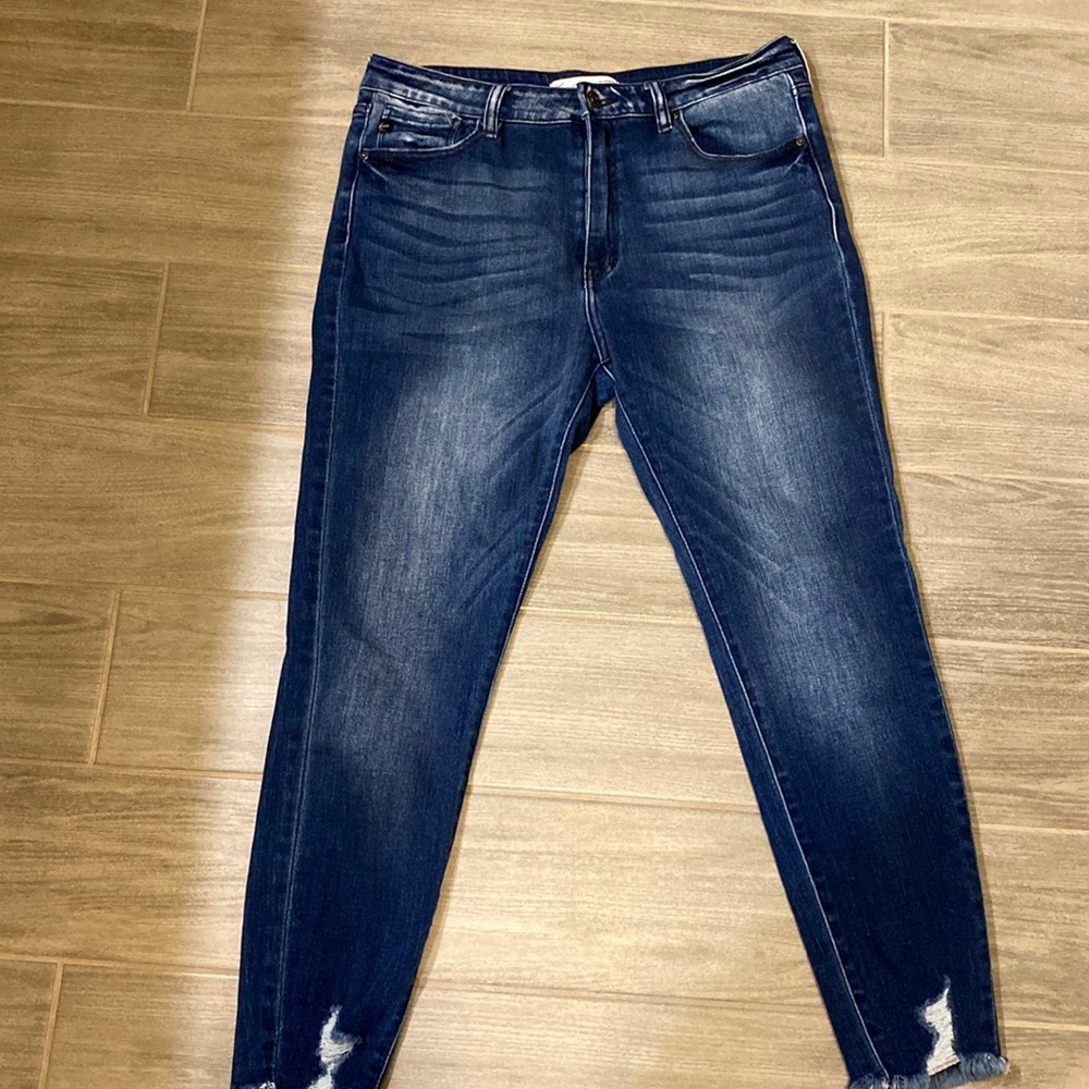 KanCan skinny jeans size 10/30